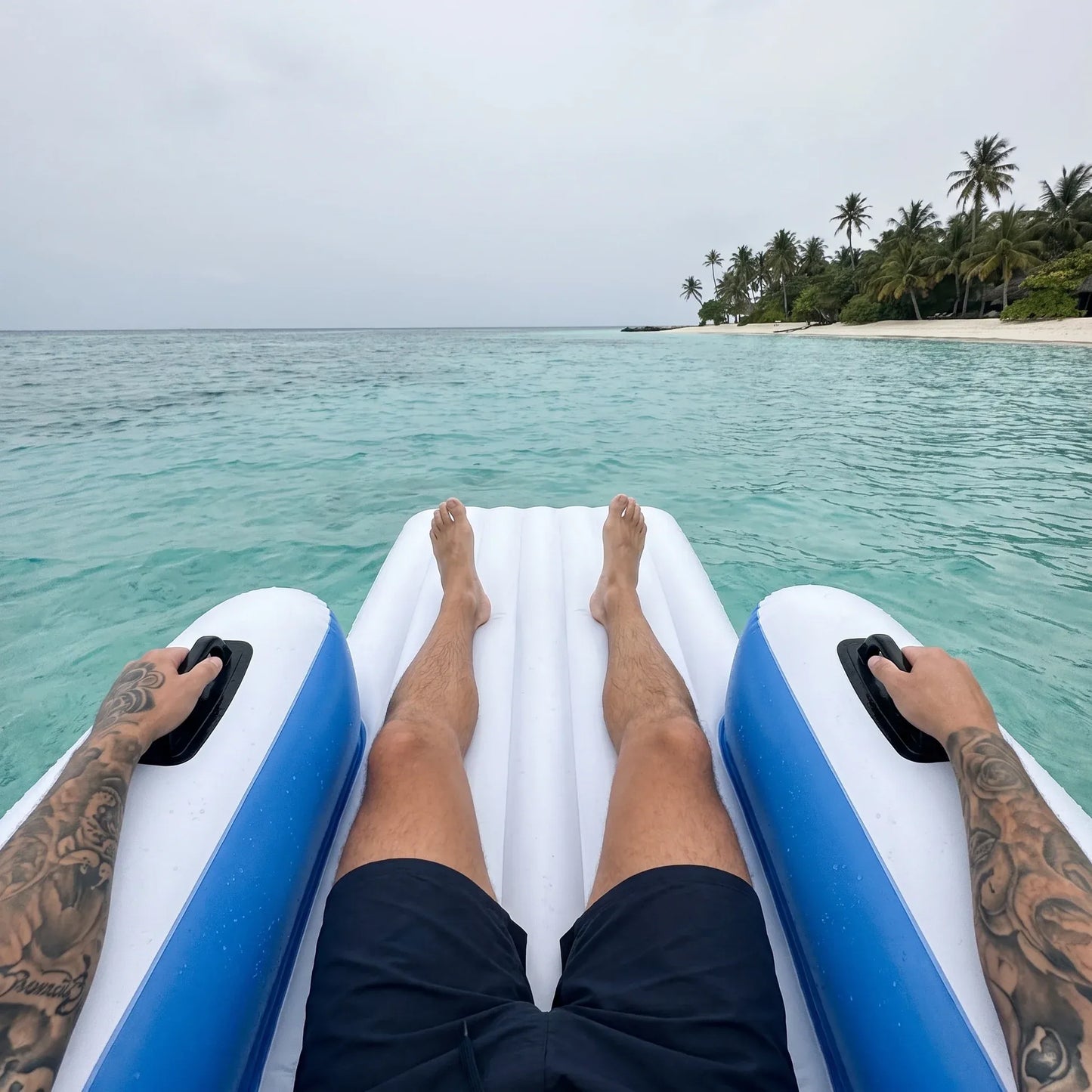 AquaPilot Pro™ Motorized Luxury Pool Lounger